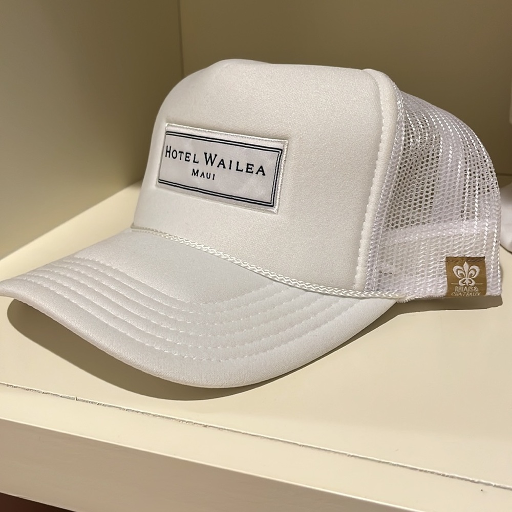 HOTEL WAILEA MAUI HAT 🤍🤍🤍